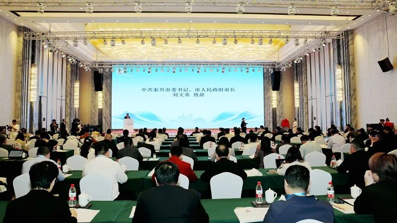 汽车轻量化复合材料加工流程揭秘：从材料到成品的关键步骤